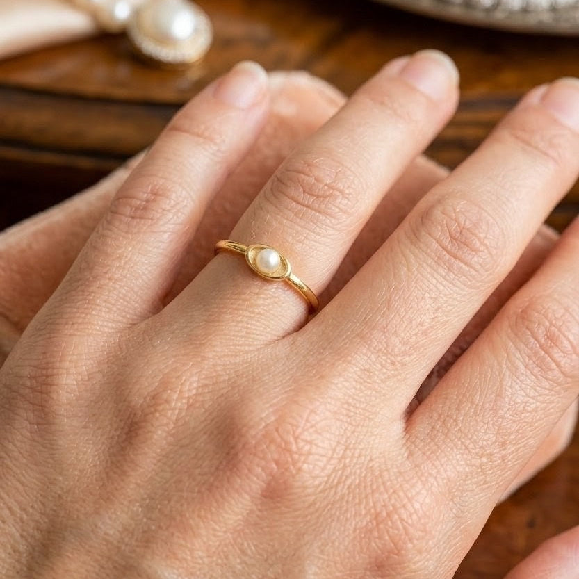 Bezel Pearl Ring | Small Pearl Ring