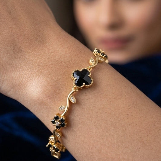 Black Onyx Clover Bracelet | Anti tarnish floral Delicate Bracelet