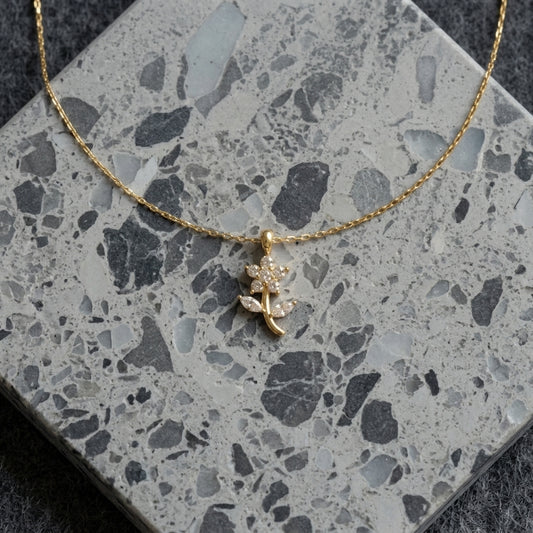 Blooming Crystal Flower Pendant Necklace